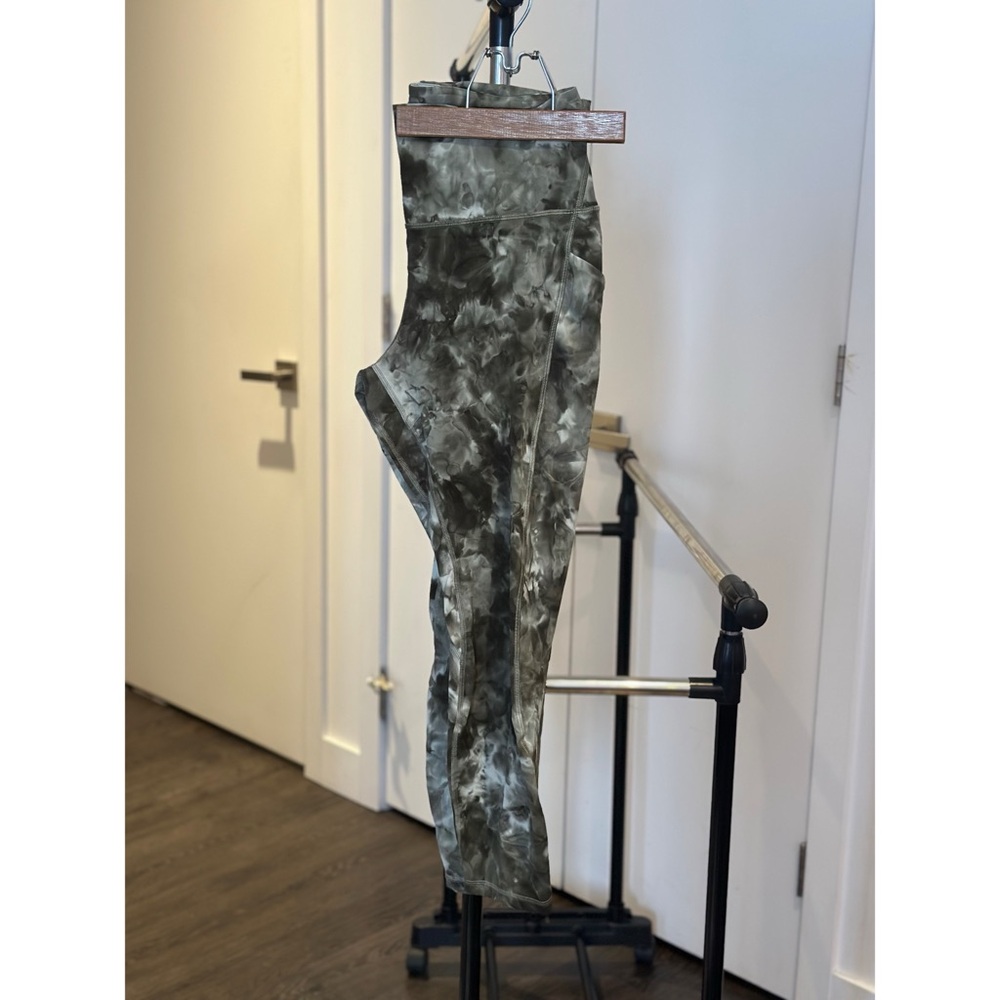 Lululemon Leggings Align HR Diamond Dye Sage Medium Olive Size 12 (Pair 2)